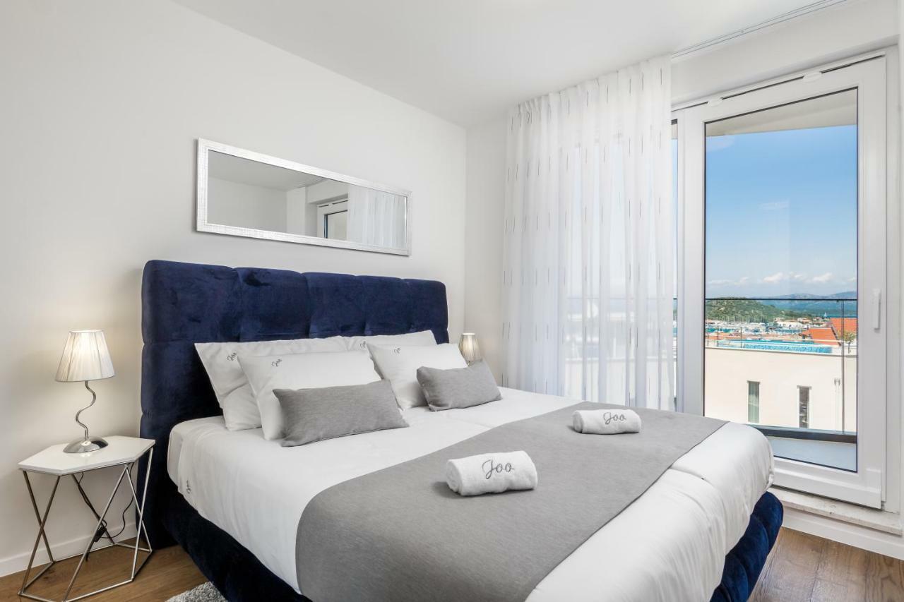 Luxury Apartment Joo & Joo Murter Buitenkant foto