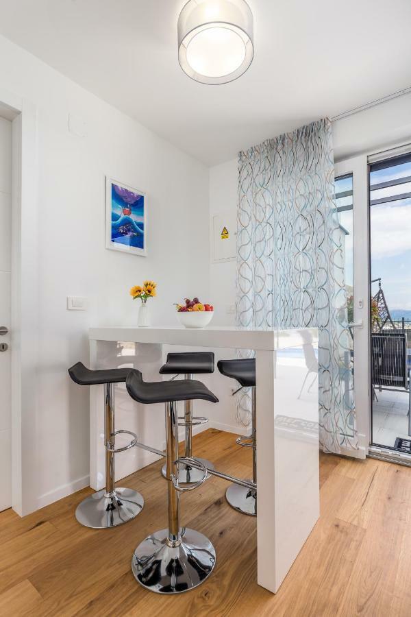 Luxury Apartment Joo & Joo Murter Buitenkant foto