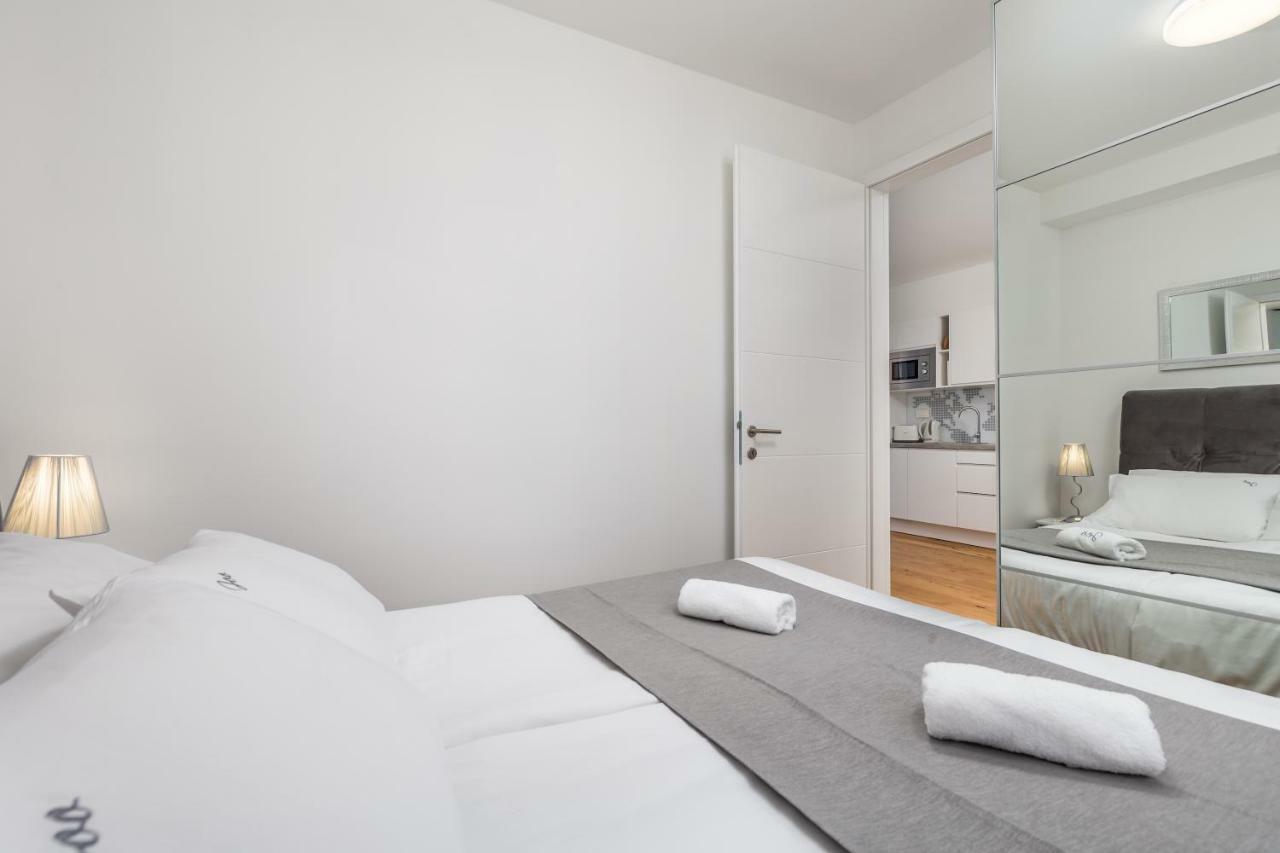 Luxury Apartment Joo & Joo Murter Buitenkant foto